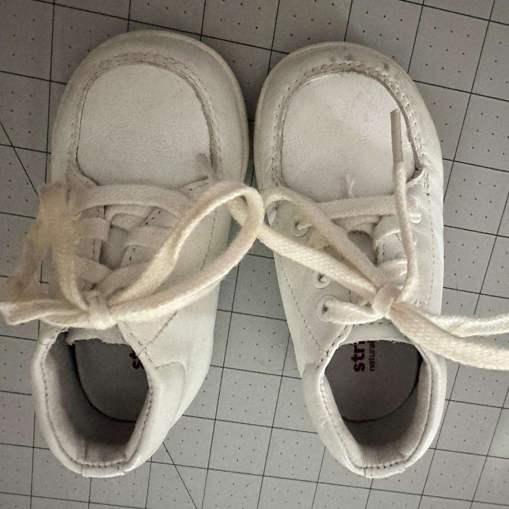 Stride Rite Toddler White Lace-Up Walker Shoes
